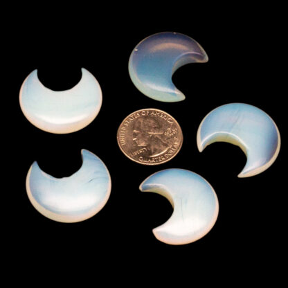 Opalite Moon Carving(30mm) - Image 4