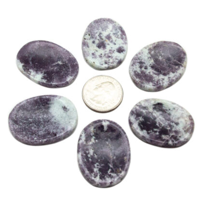 Lepidolite Worry Stone (35-40mm) - Image 4