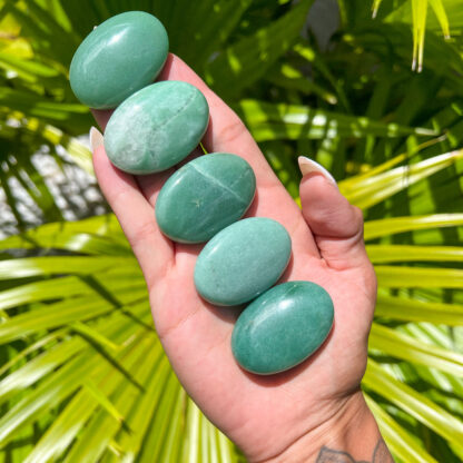 Green Aventurine Palm Stone (40x30mm) - Image 5